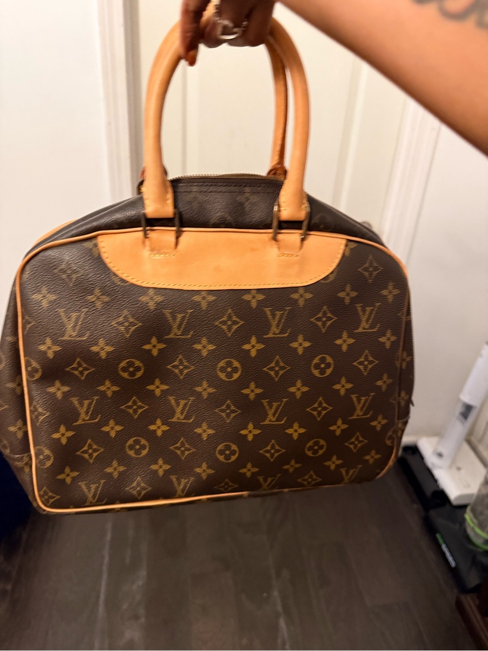 Louis Vuitton Monogram Canvas Satchel in Brown and Tan - Picture 2 of 7